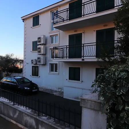 Trstenica Apartment